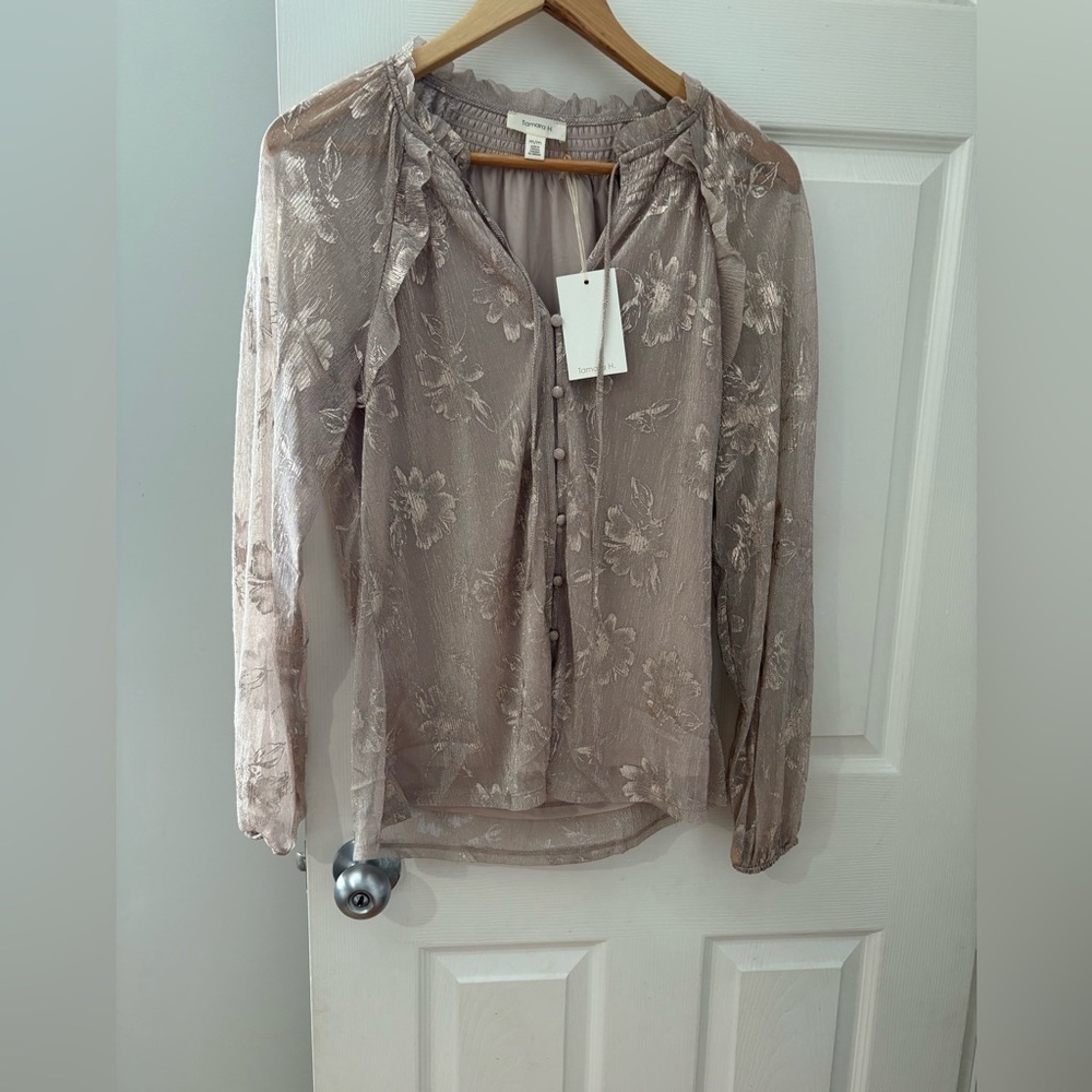 Tamara H NWT pink champagne floral metallic sheer blouse shirt size medium